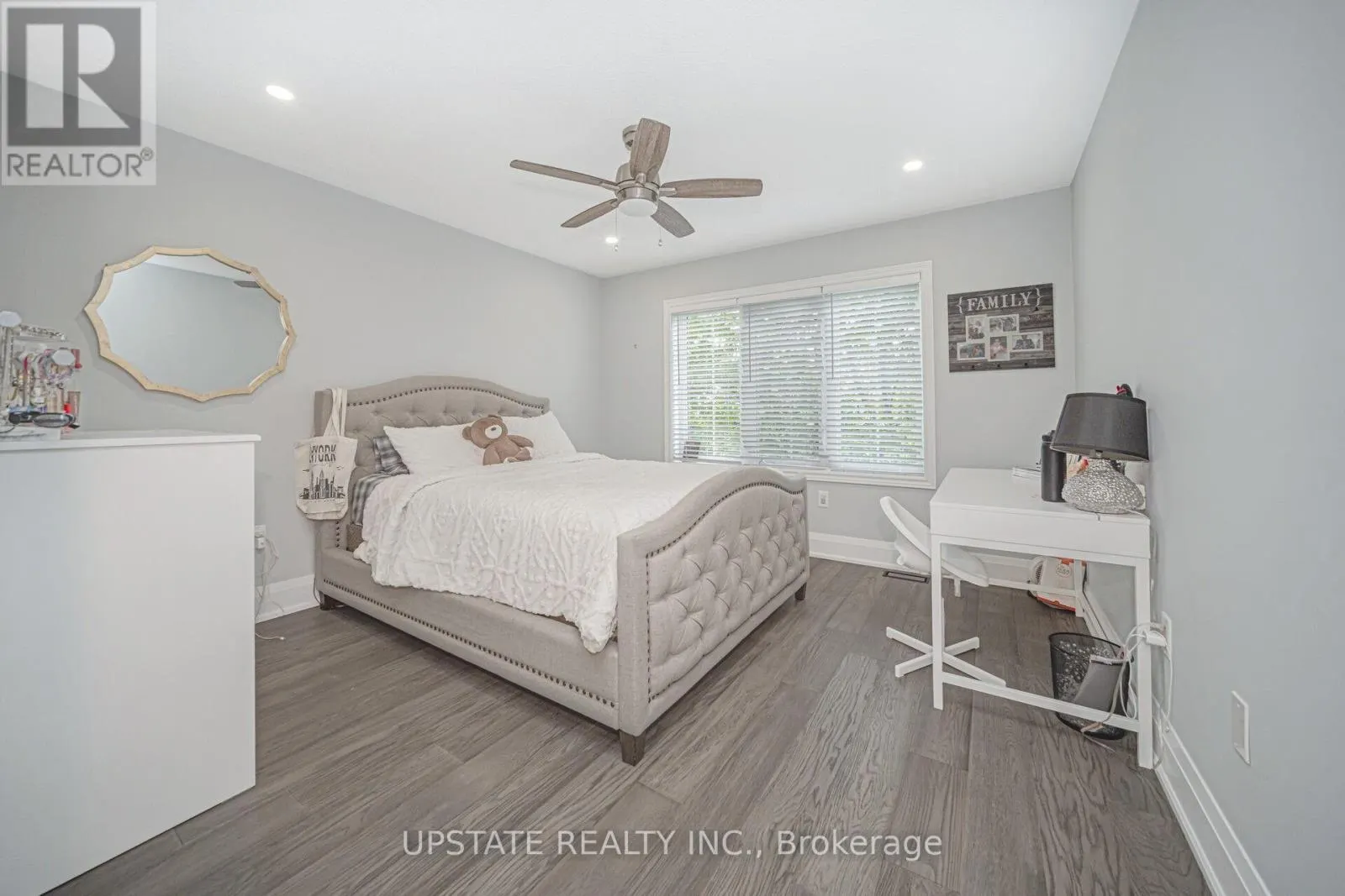 32 COTTONFIELD CIRCLE
