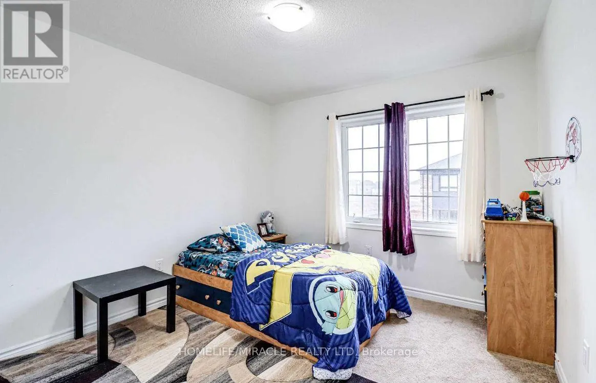 561 QUEEN MARY DRIVE