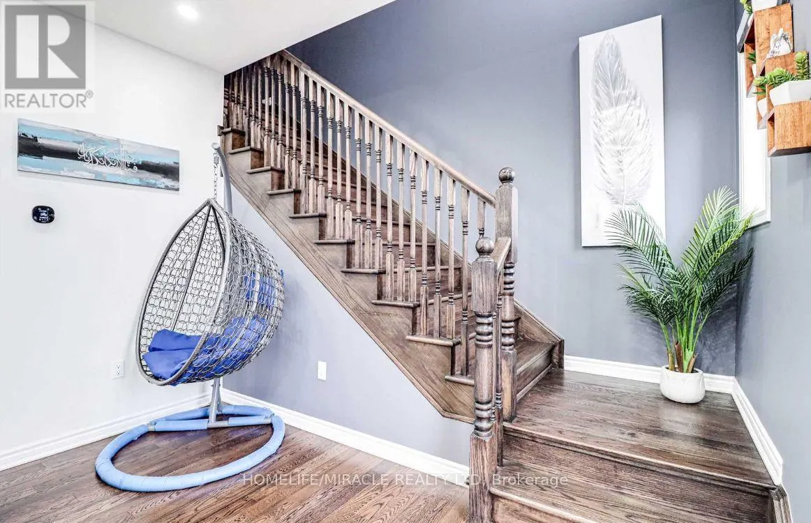 561 QUEEN MARY DRIVE