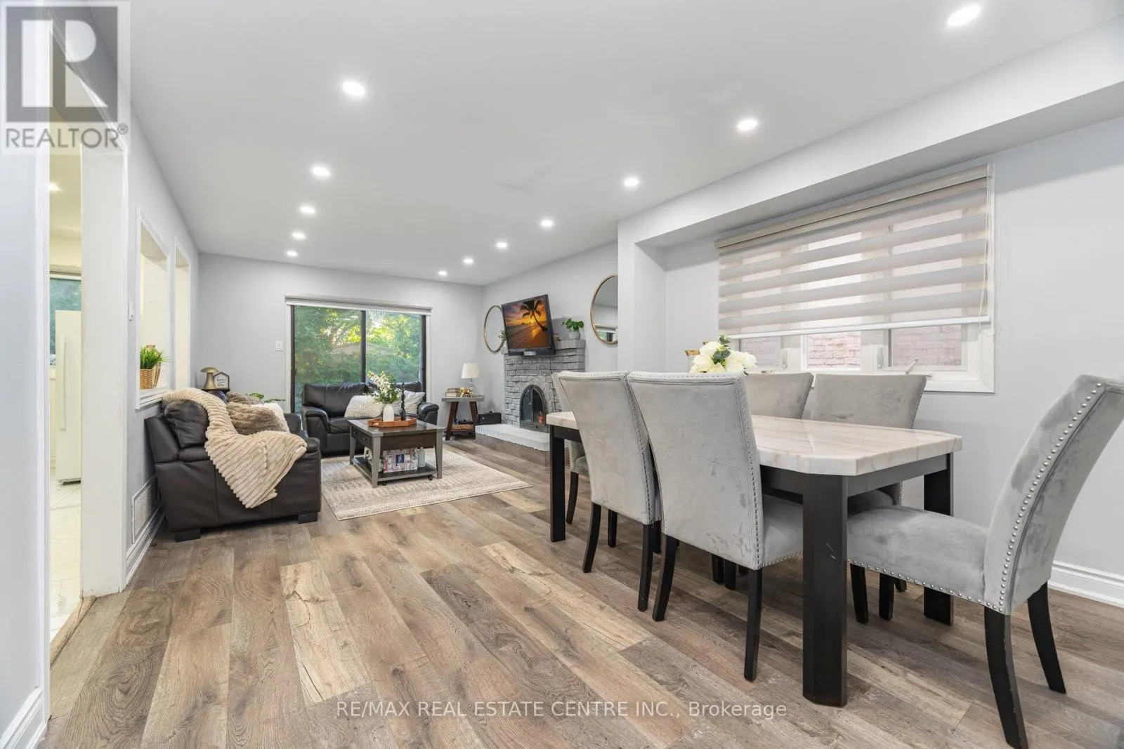 44 ABELARD AVENUE