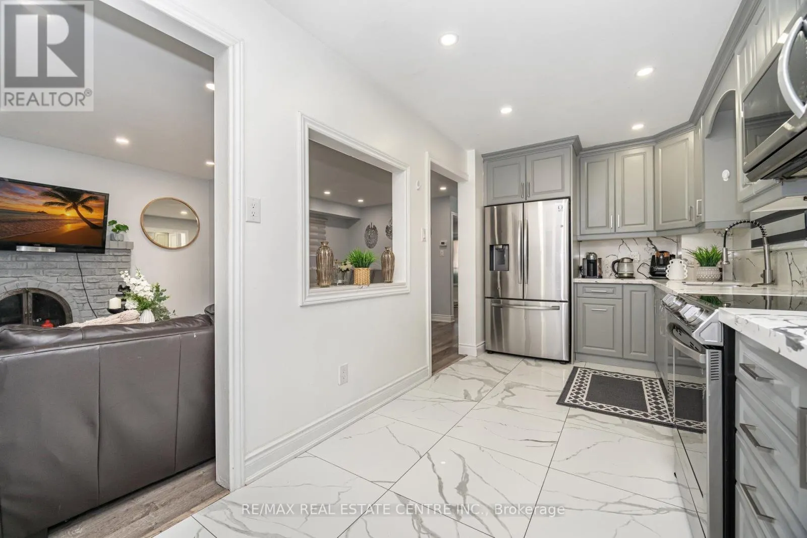 44 ABELARD AVENUE