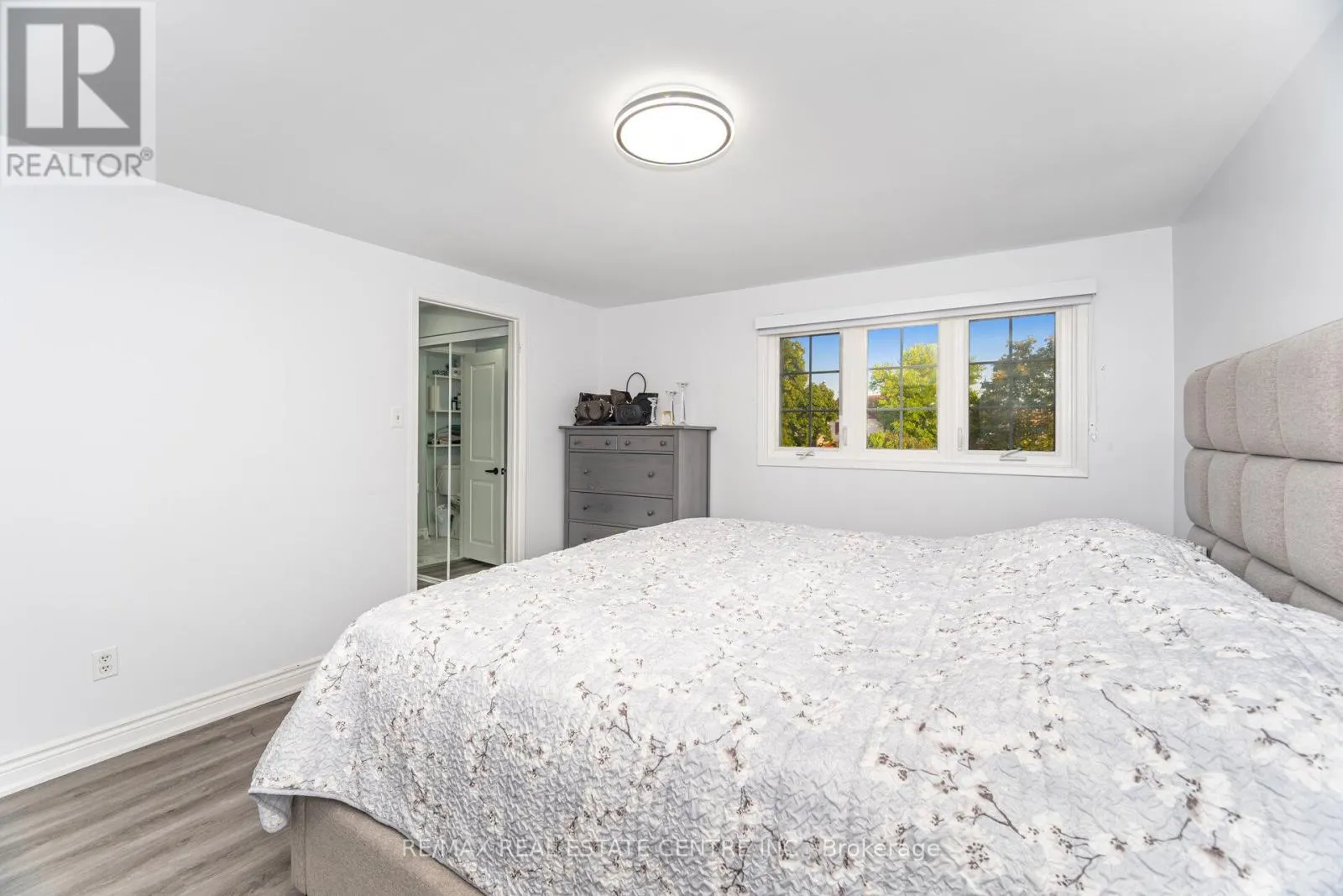 44 ABELARD AVENUE