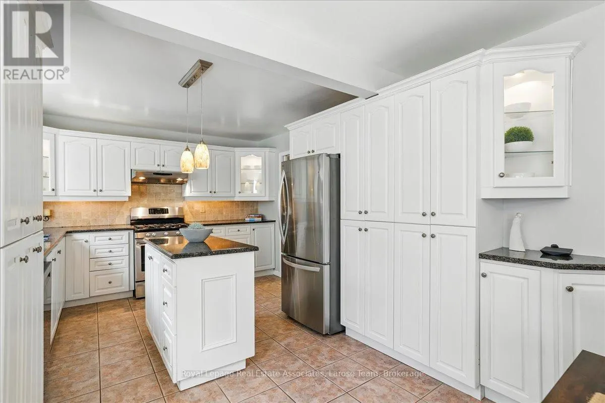 1386 MYRON DRIVE
