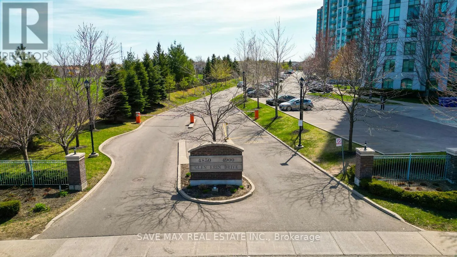 1801 - 4900 GLEN ERIN DRIVE
