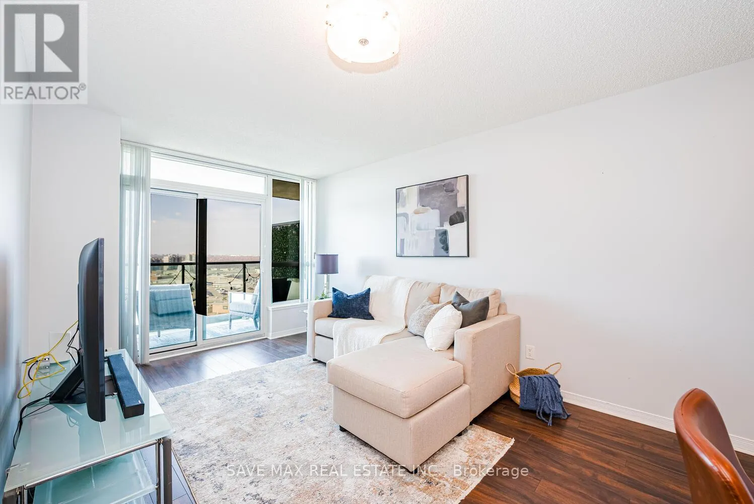 1801 - 4900 GLEN ERIN DRIVE