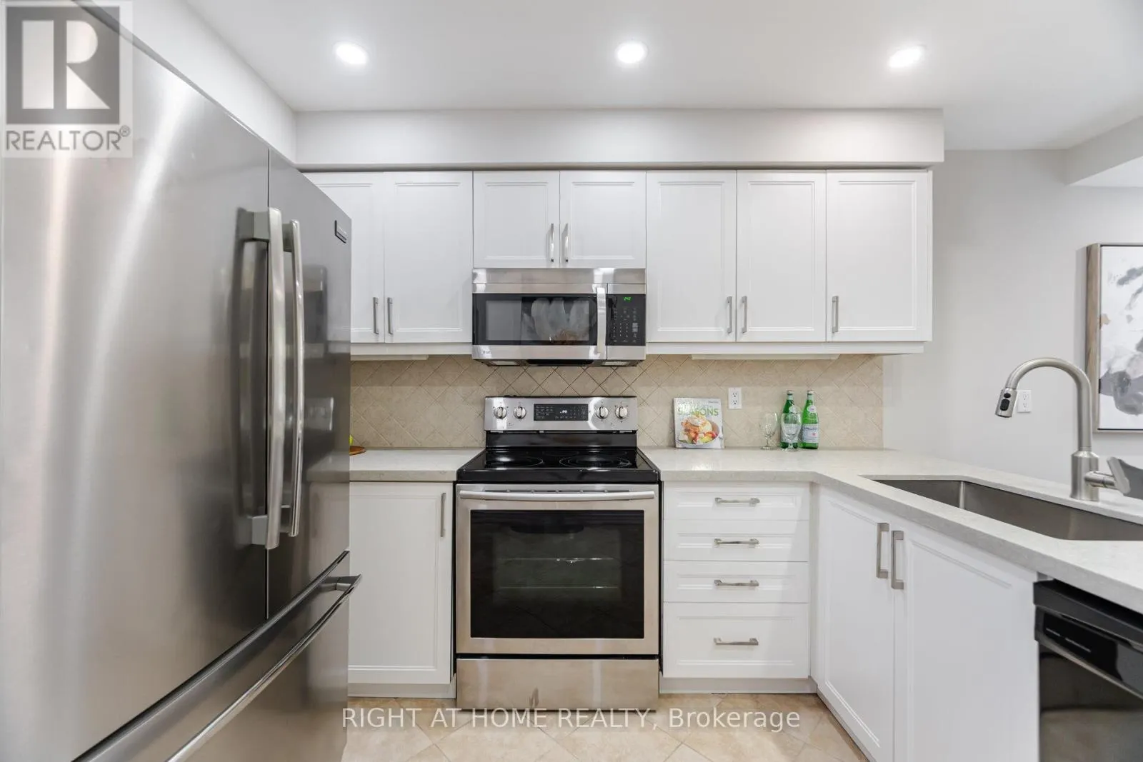 98 - 3600 COLONIAL DRIVE