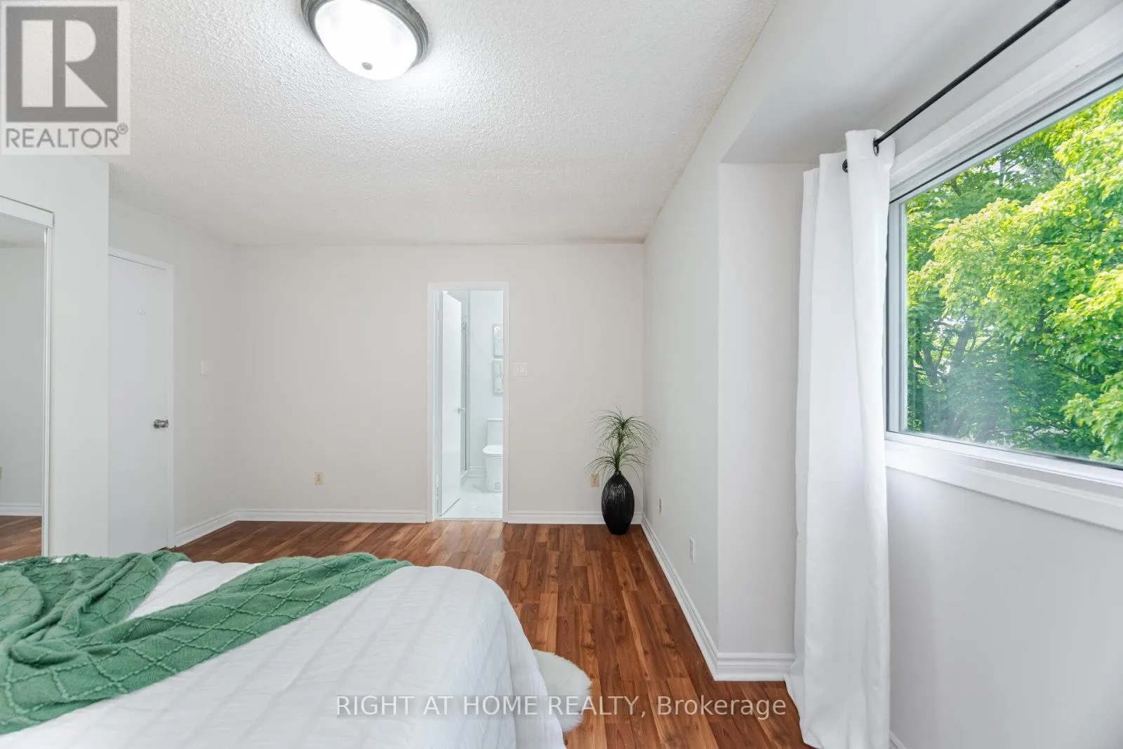 98 - 3600 COLONIAL DRIVE