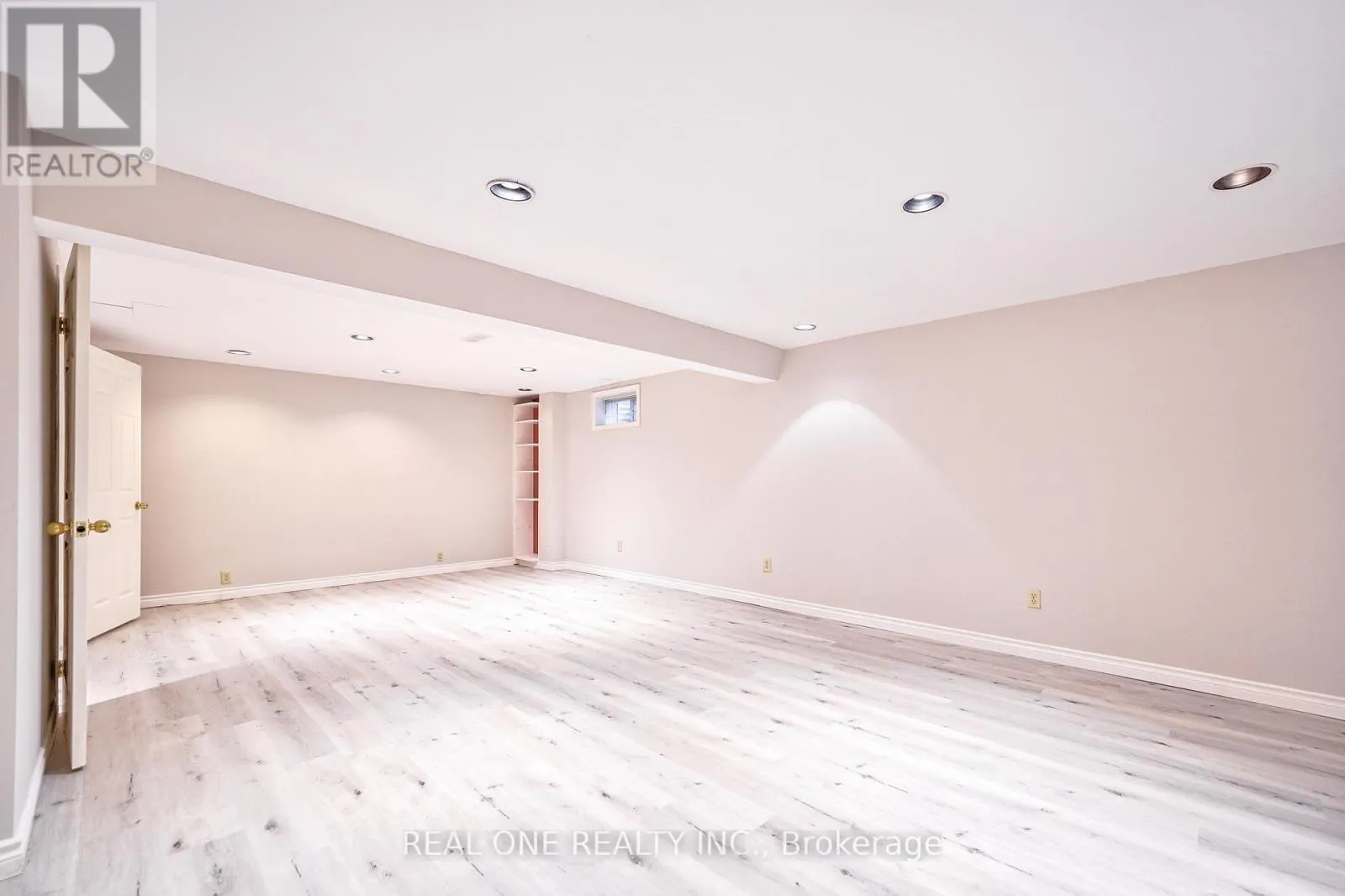 1321 MONKS PASSAGE