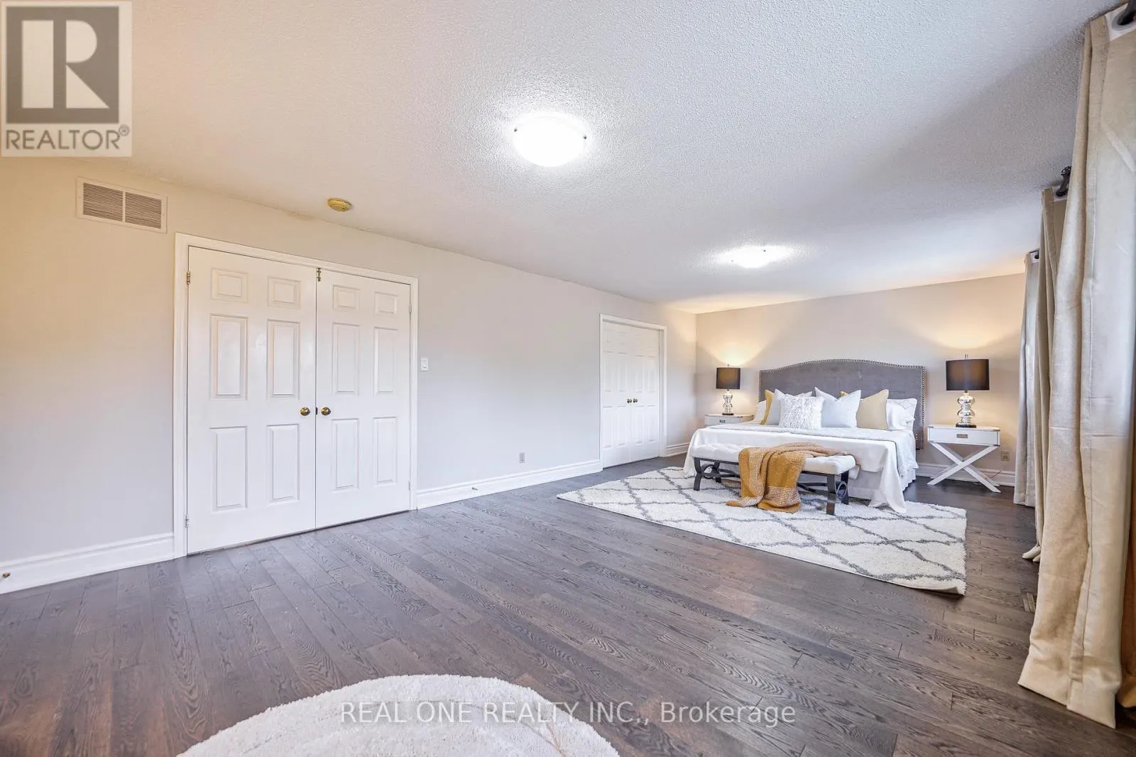 1321 MONKS PASSAGE