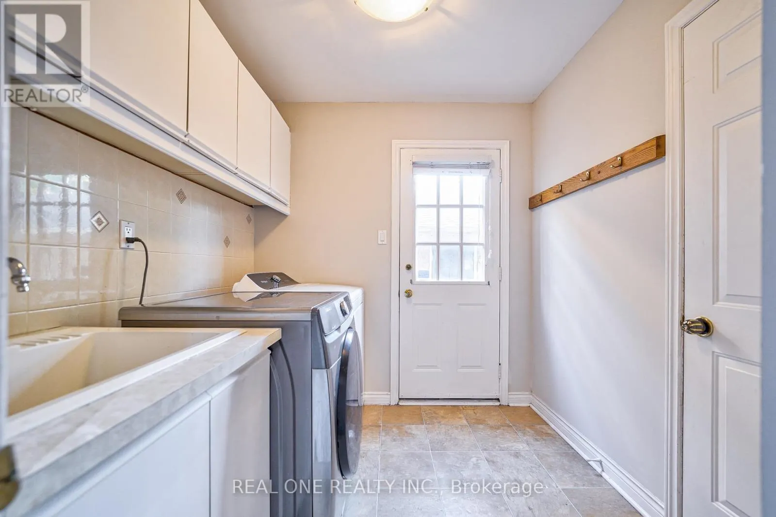 1321 MONKS PASSAGE