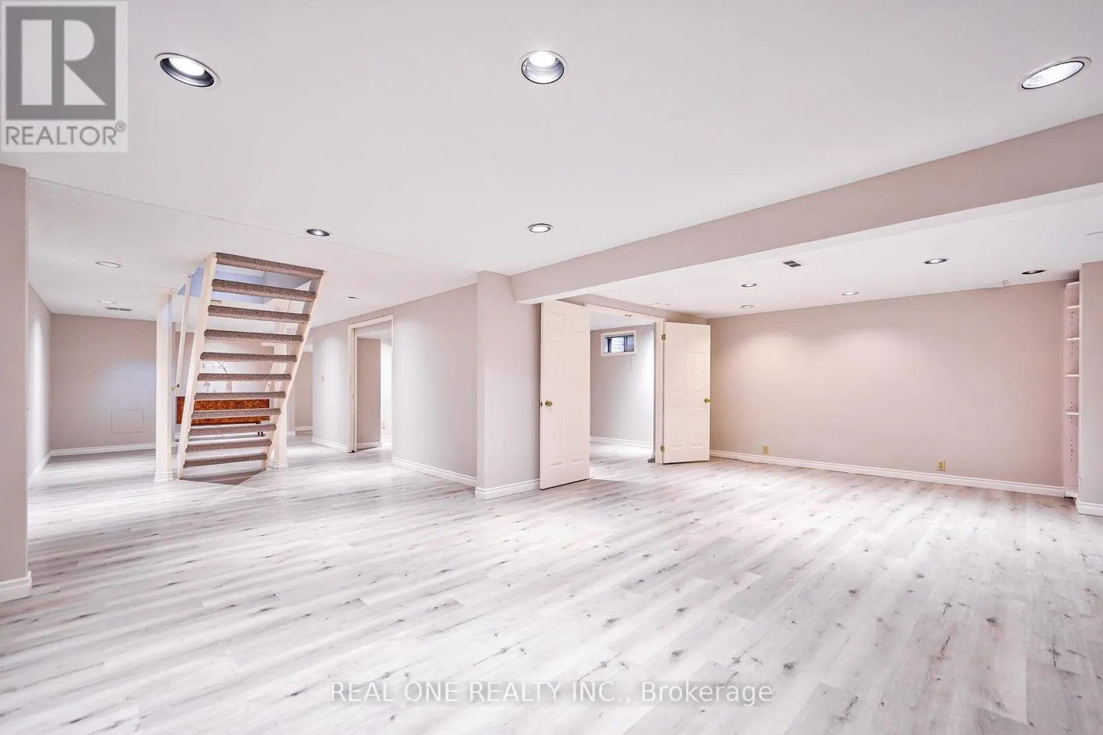 1321 MONKS PASSAGE