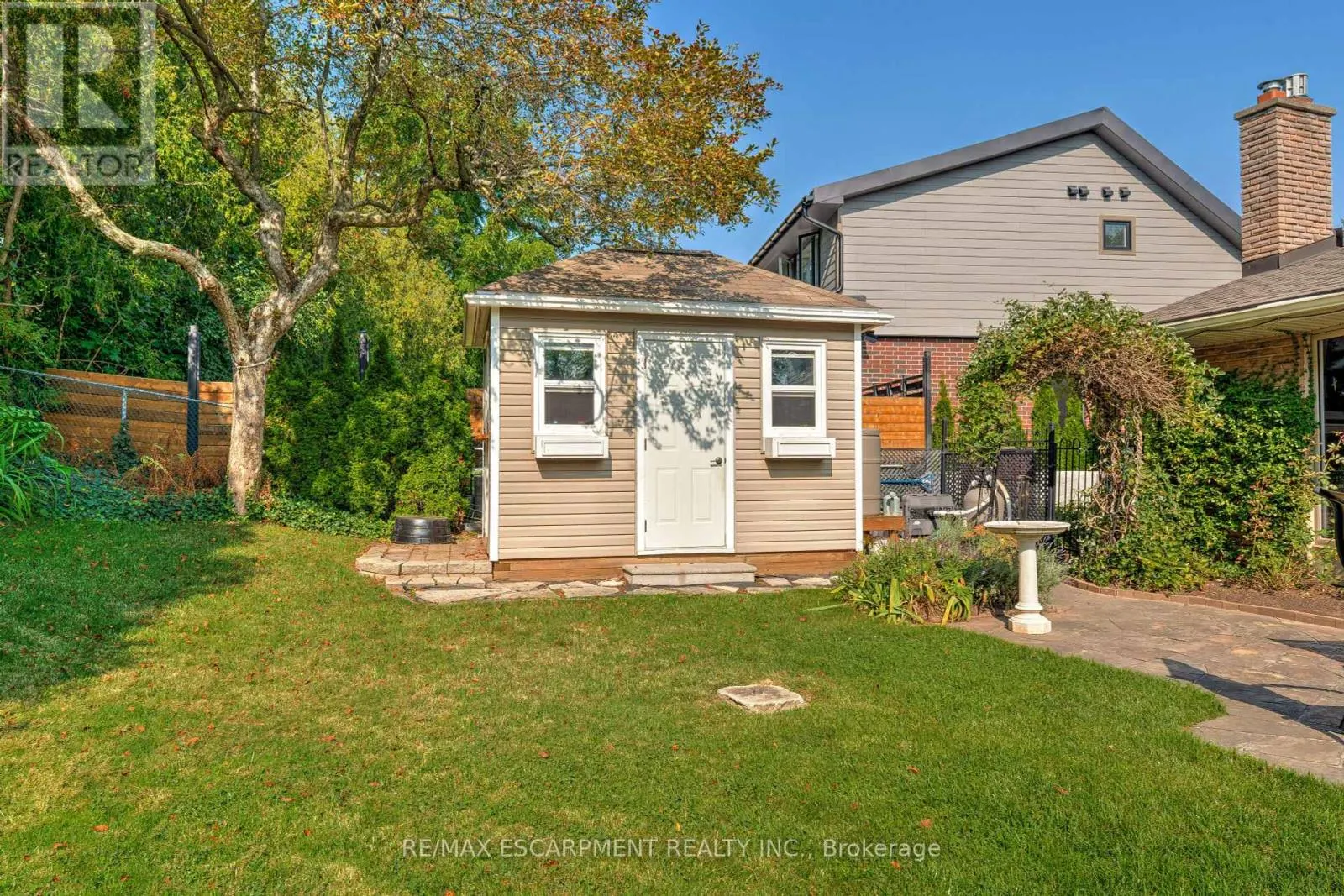 2118 AGINCOURT CRESCENT
