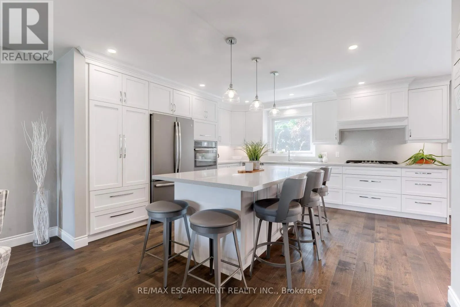 2118 AGINCOURT CRESCENT