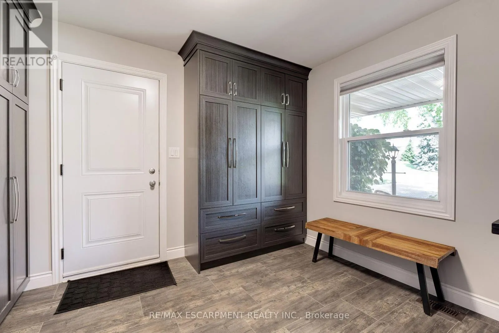 2118 AGINCOURT CRESCENT