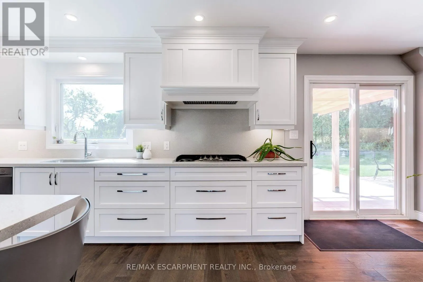 2118 AGINCOURT CRESCENT