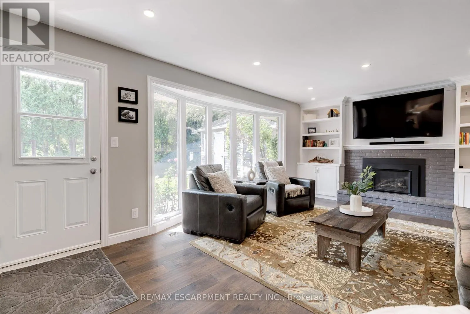 2118 AGINCOURT CRESCENT