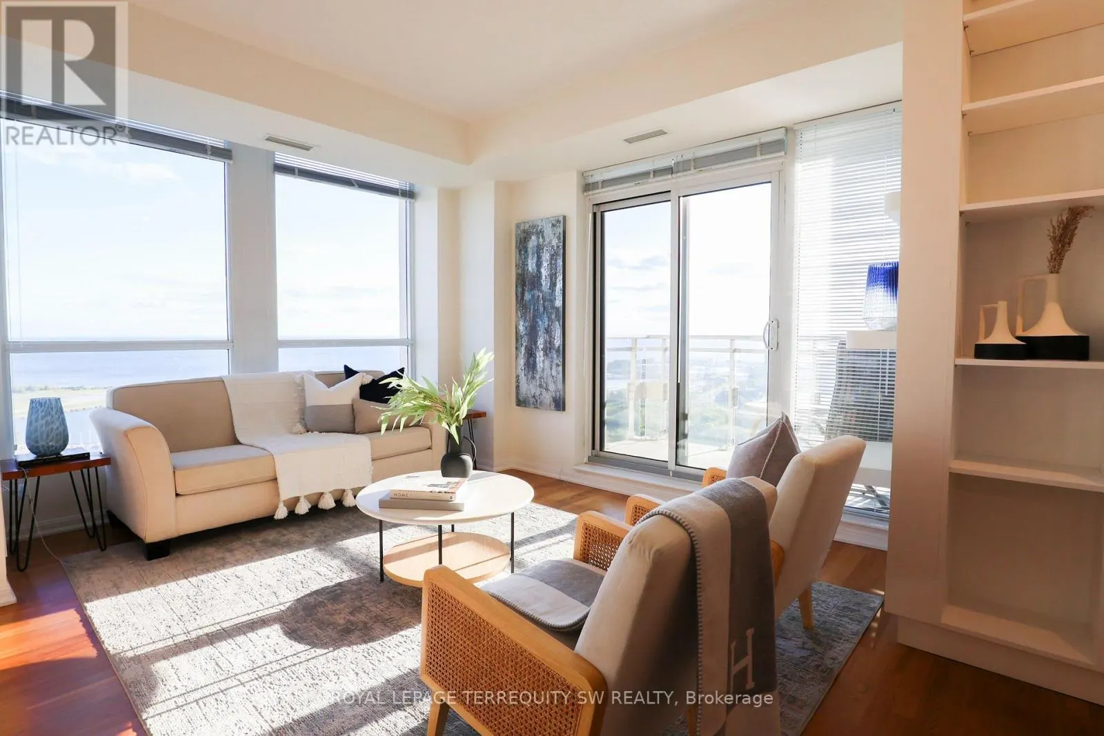 1208 - 10 PARK LAWN ROAD
