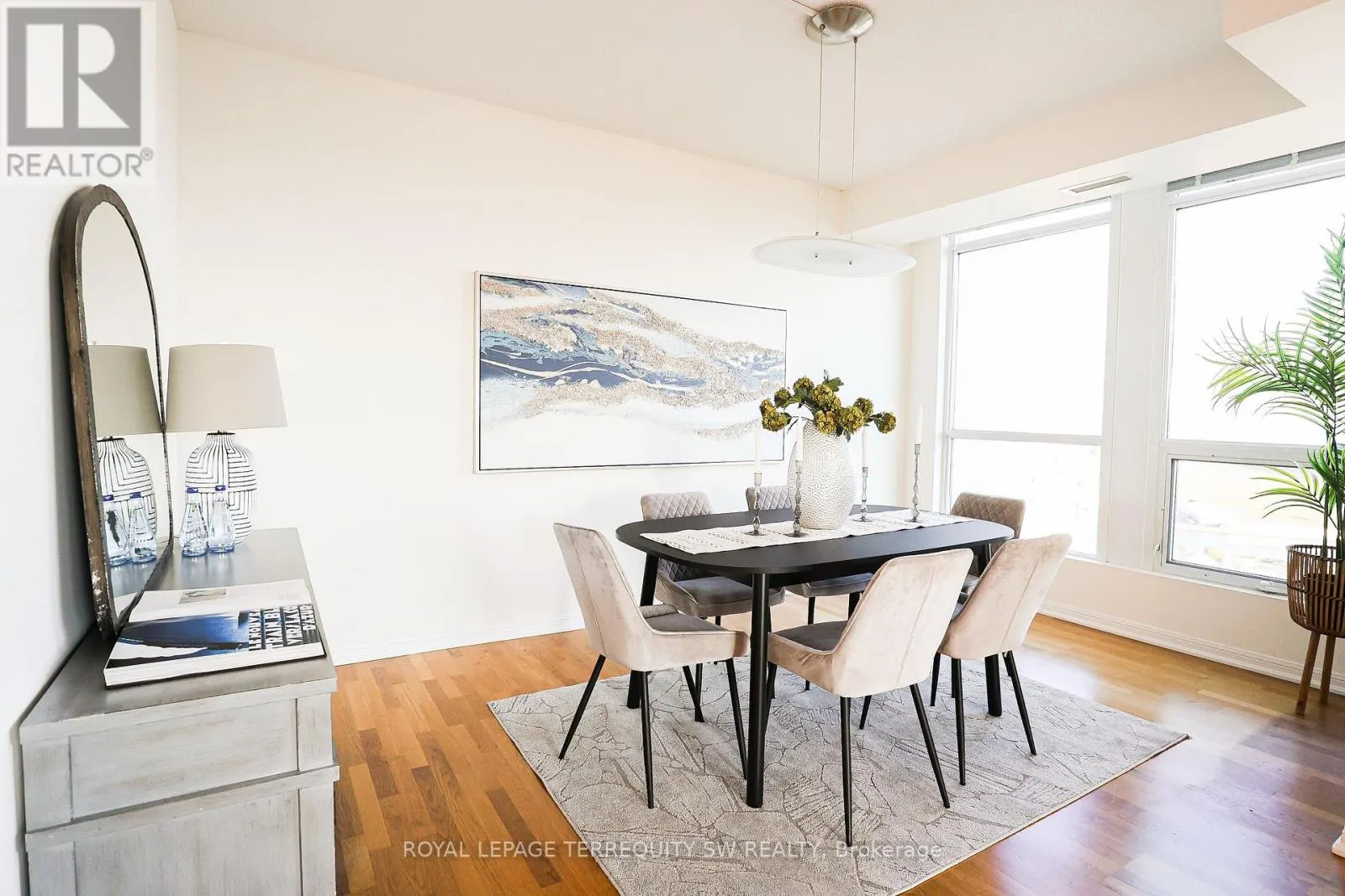 1208 - 10 PARK LAWN ROAD