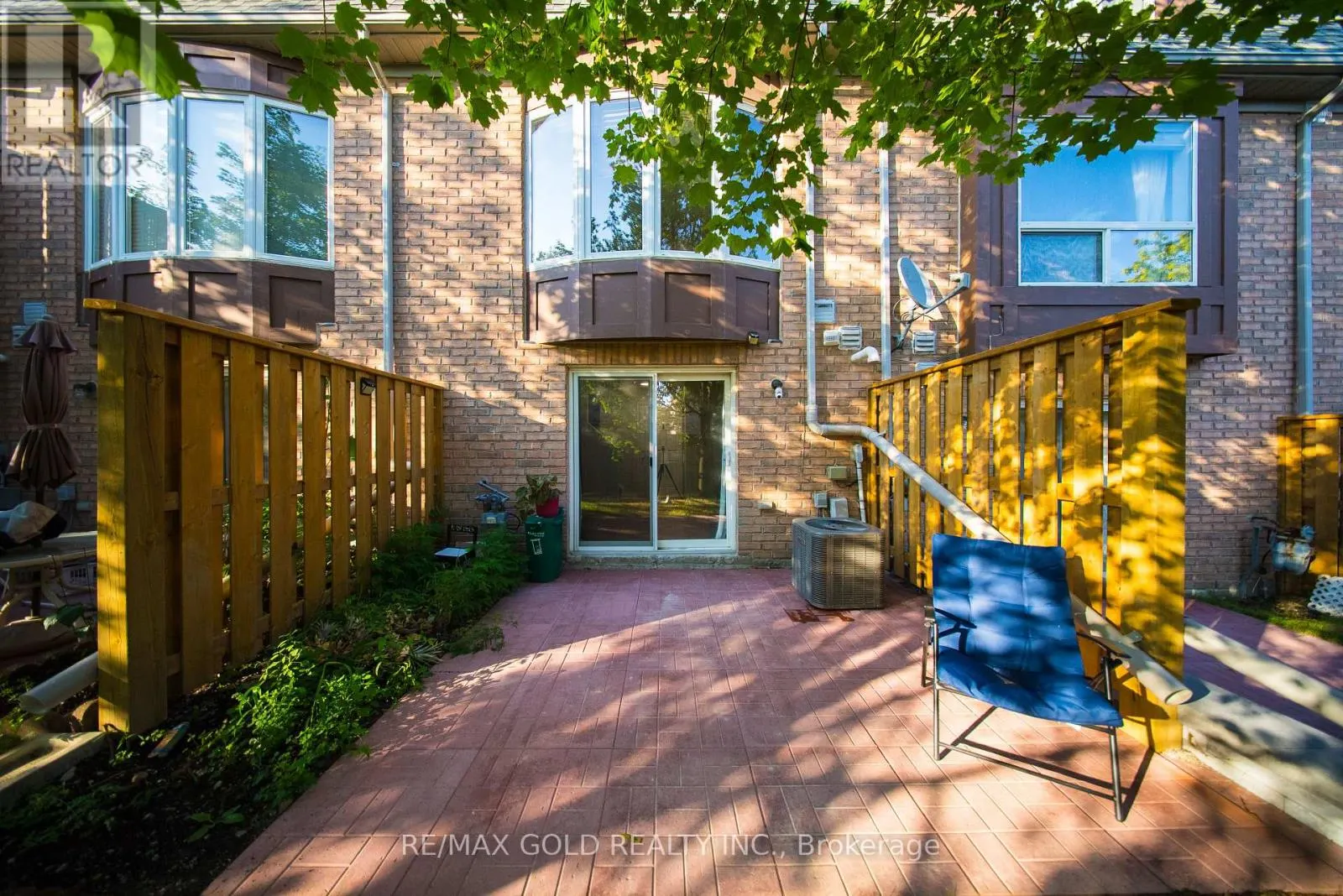 58 - 50 STRATHAVEN DRIVE