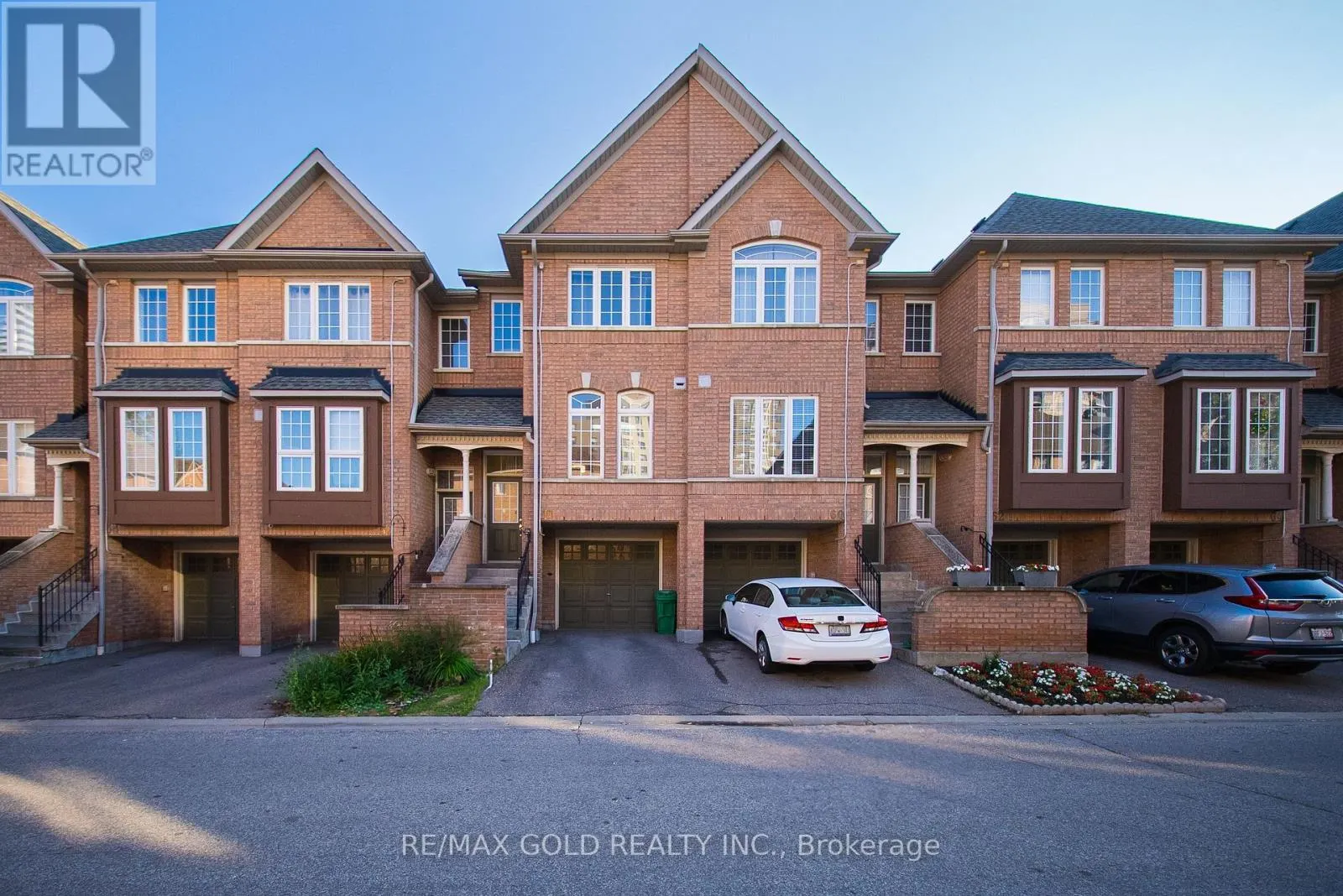 58 - 50 STRATHAVEN DRIVE