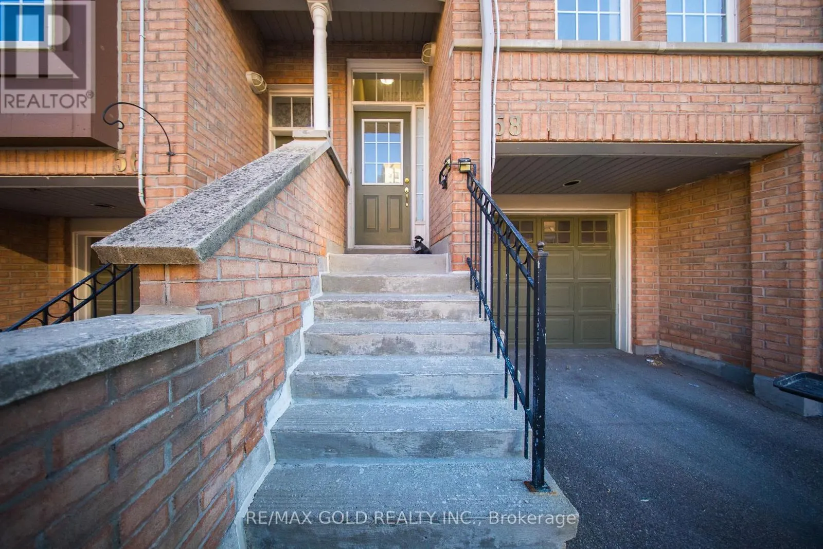 58 - 50 STRATHAVEN DRIVE
