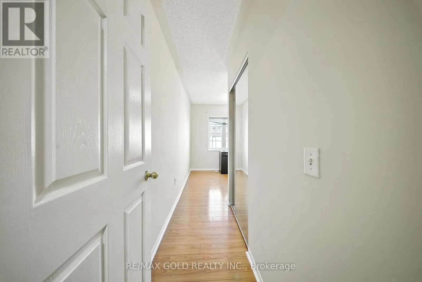 58 - 50 STRATHAVEN DRIVE