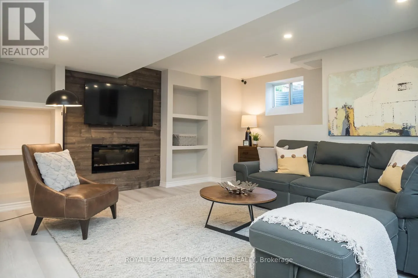 390 RAMSEY PLACE