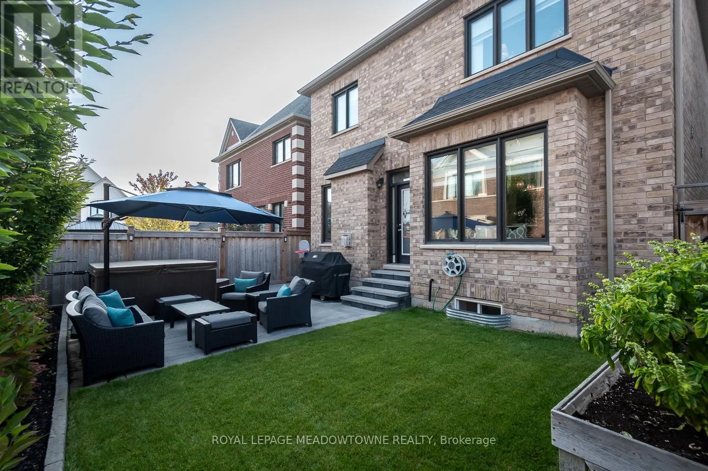 390 RAMSEY PLACE
