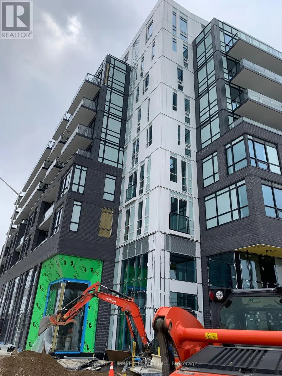 411 - 3005 PINE GLEN ROAD