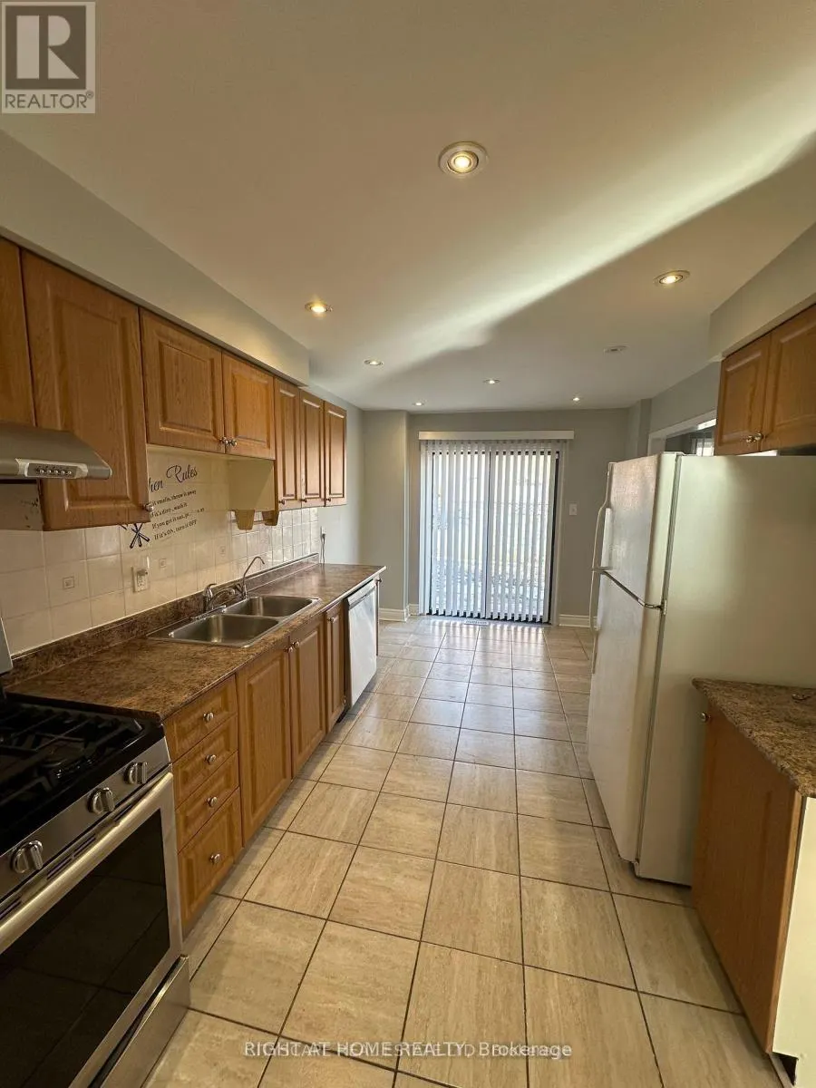 UPPER - 56 STANWELL DRIVE