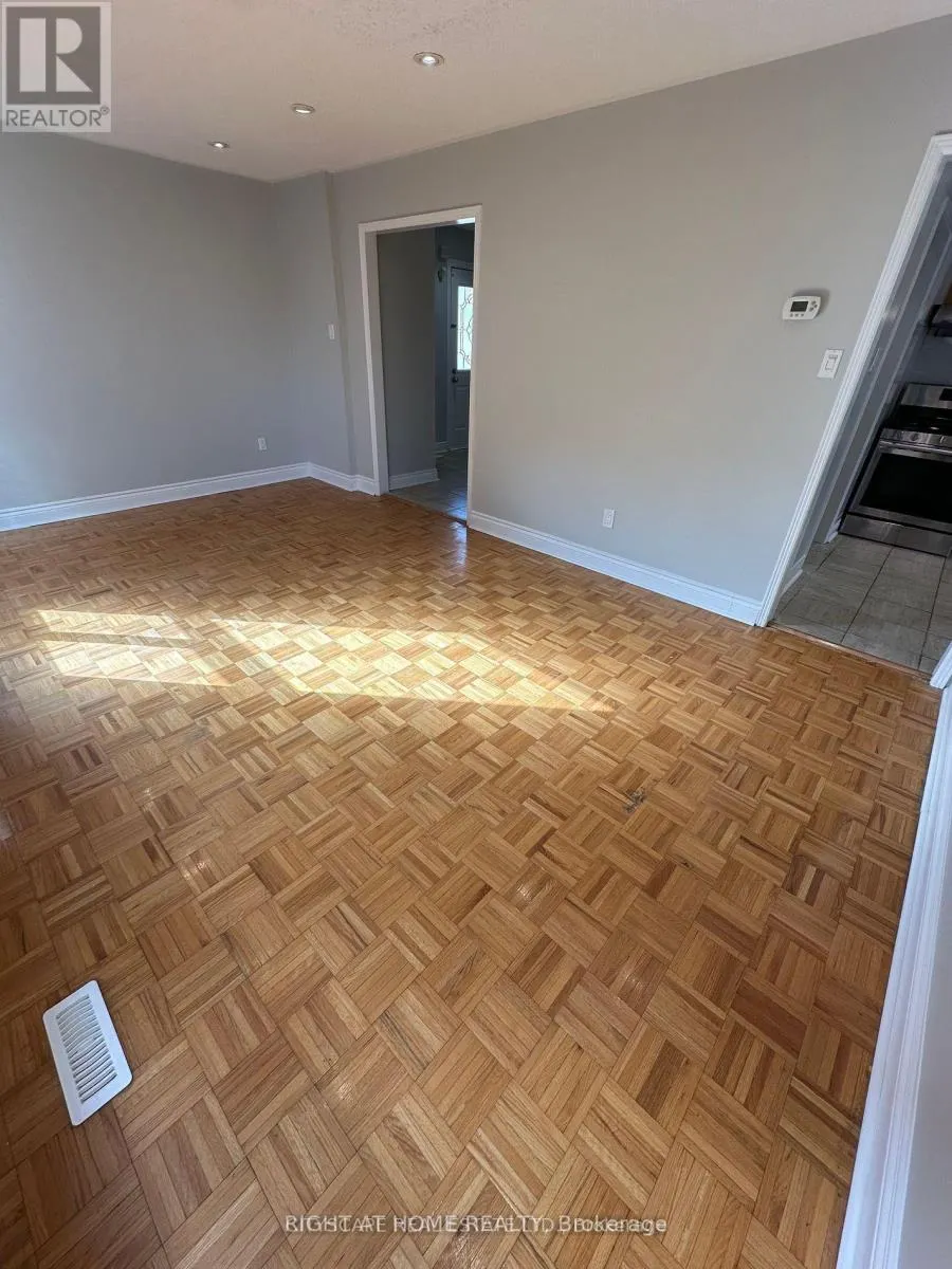 UPPER - 56 STANWELL DRIVE