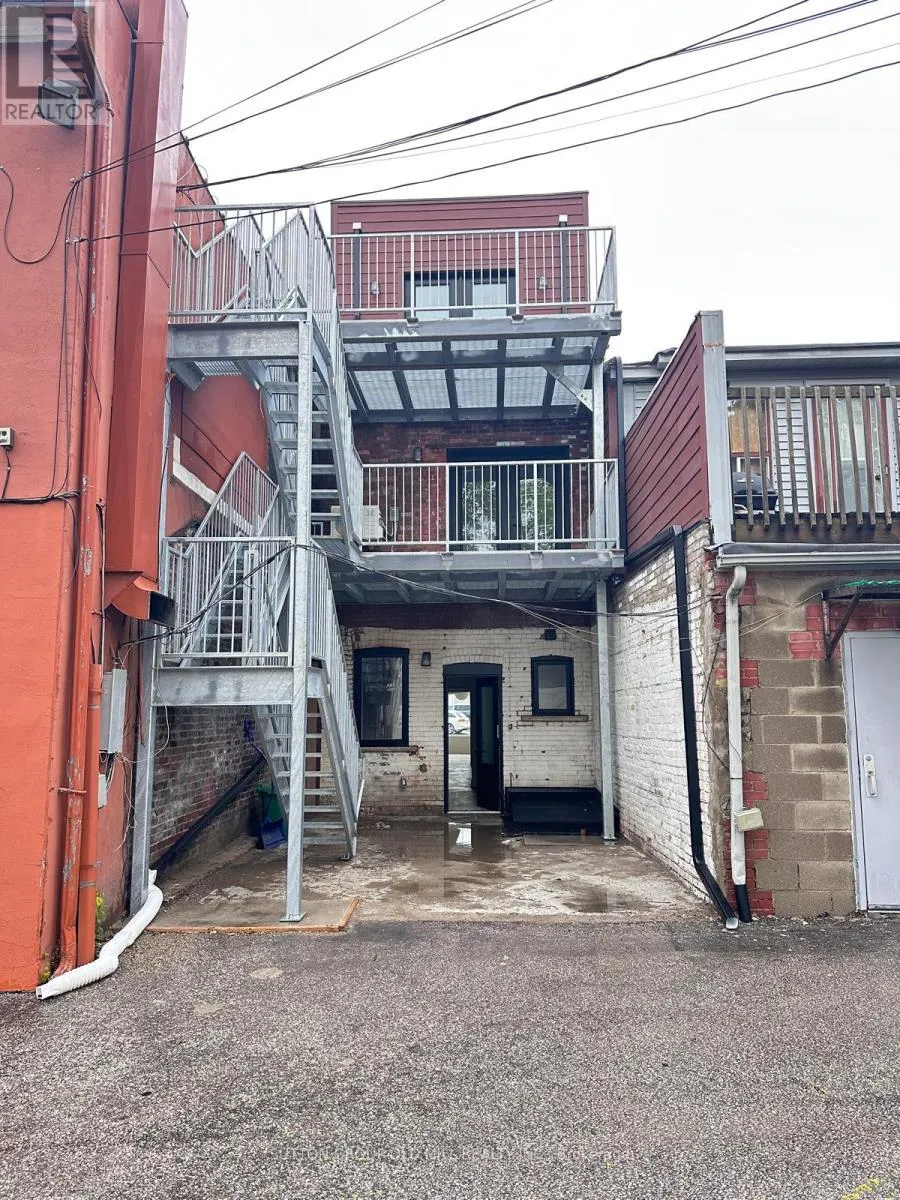 MAIN FLOOR - 3293 DUNDAS STREET W
