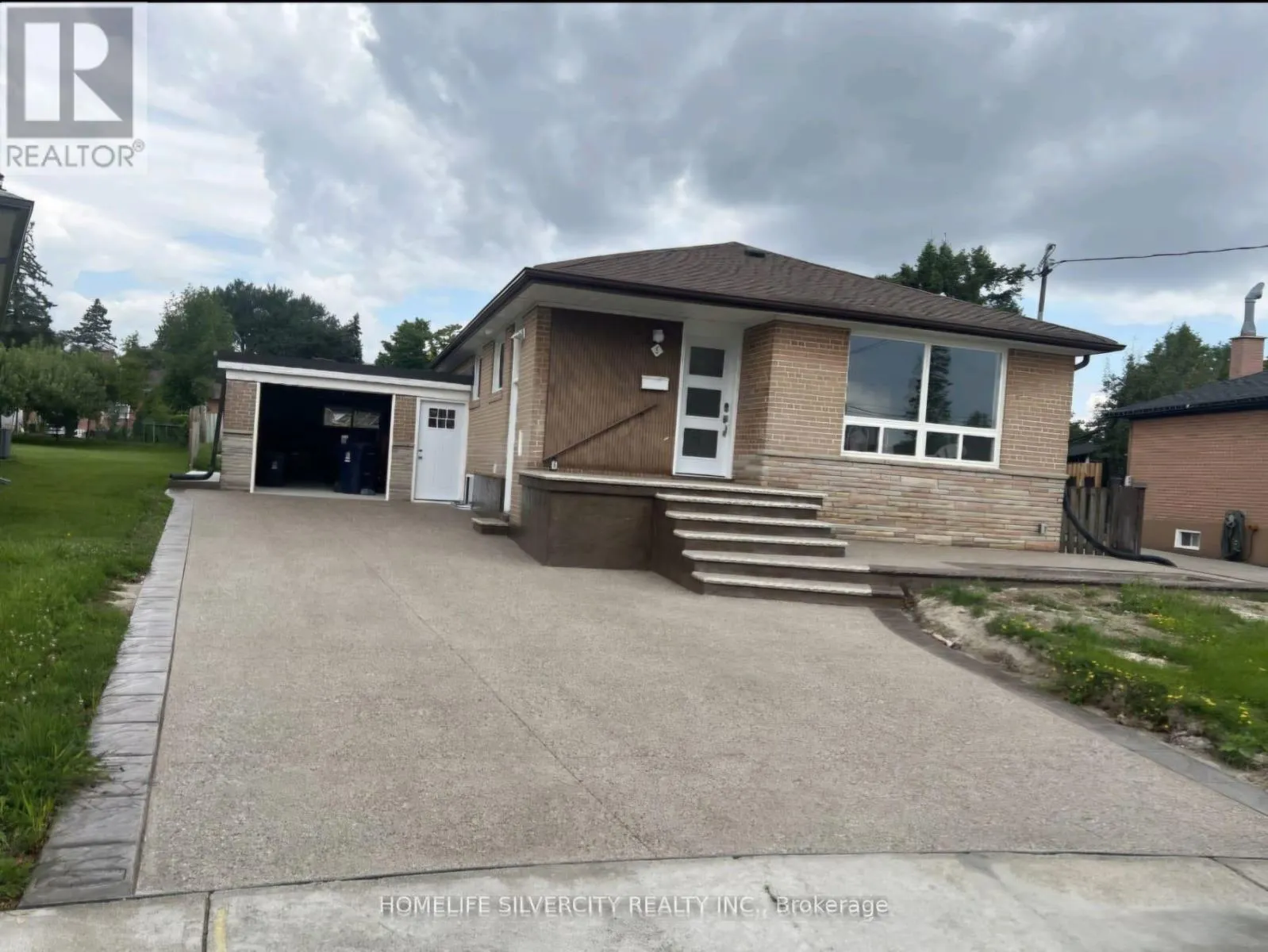 #1 - 6 LAMELLA ROAD N