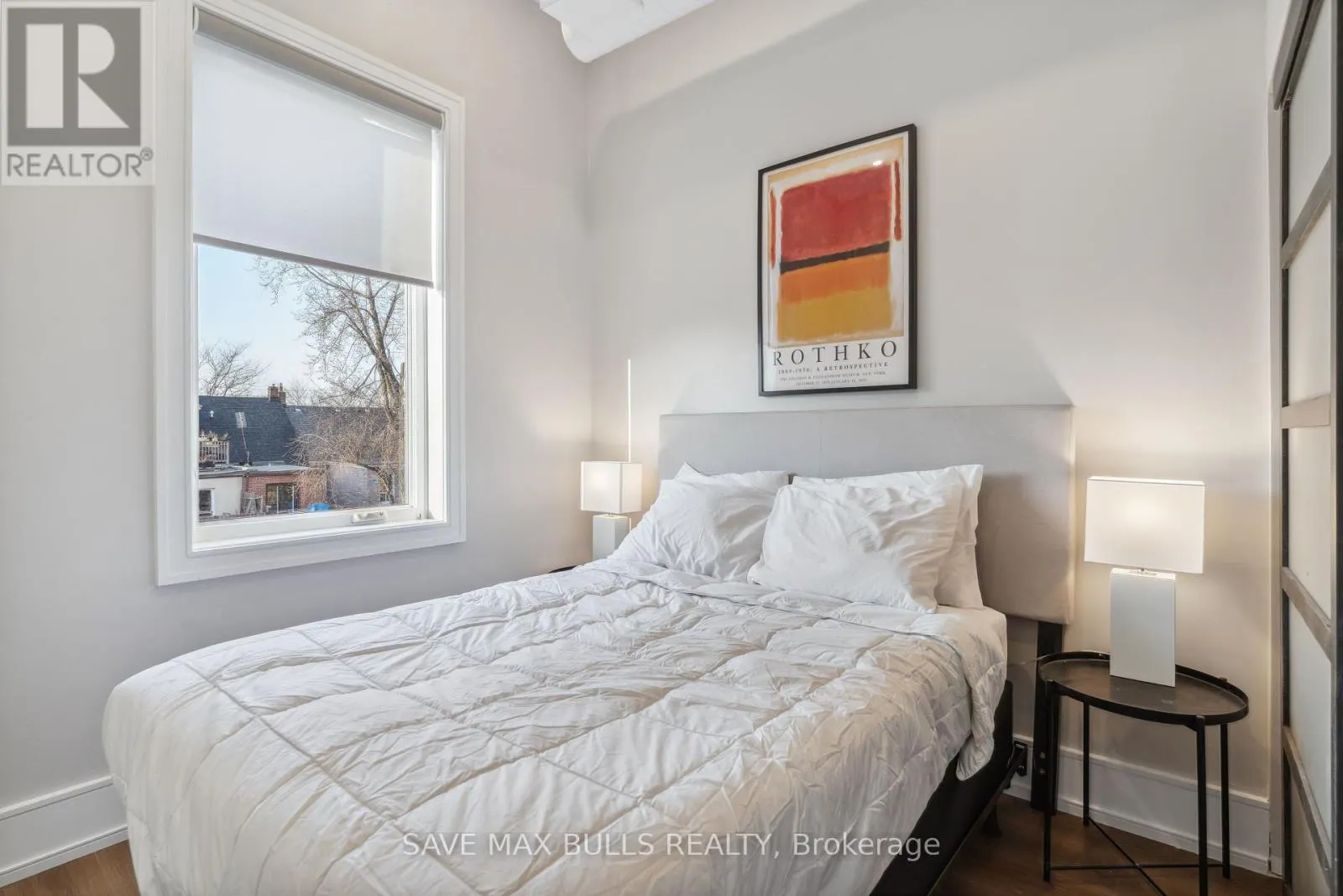 1320 QUEEN STREET W