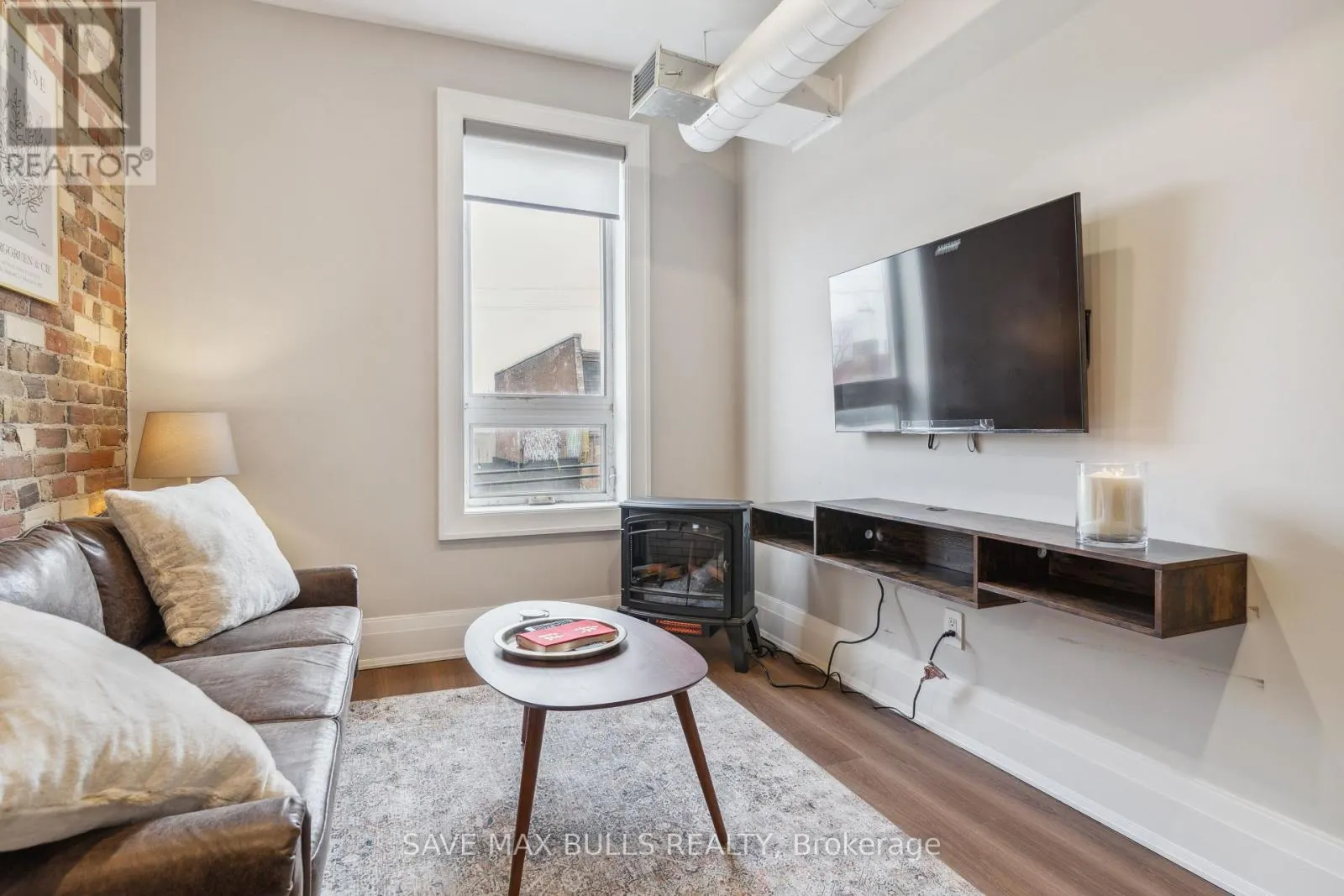 1320 QUEEN STREET W