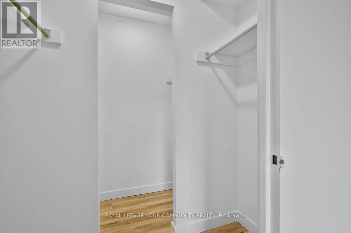 205 - 1535 LAKESHORE ROAD E