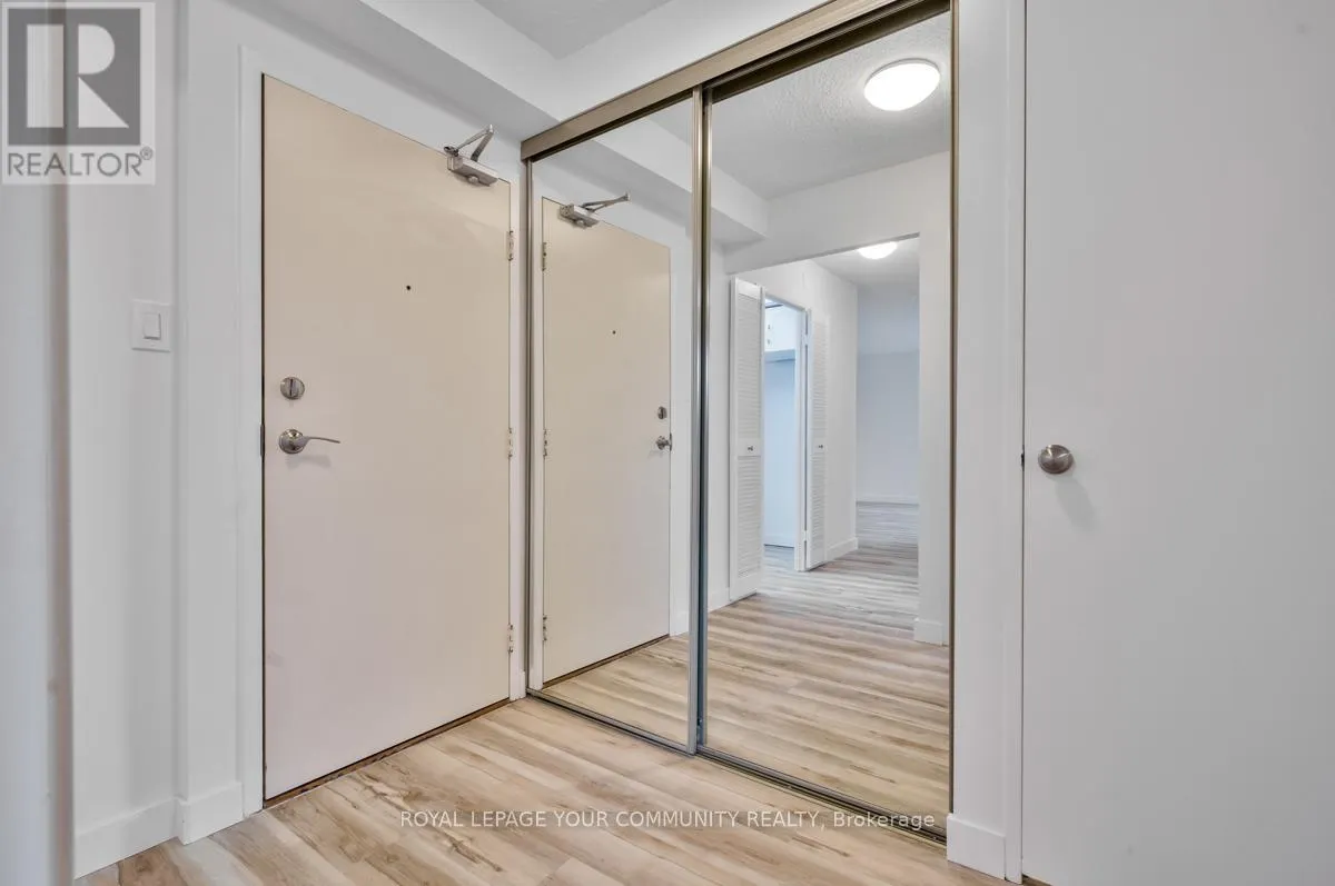 205 - 1535 LAKESHORE ROAD E