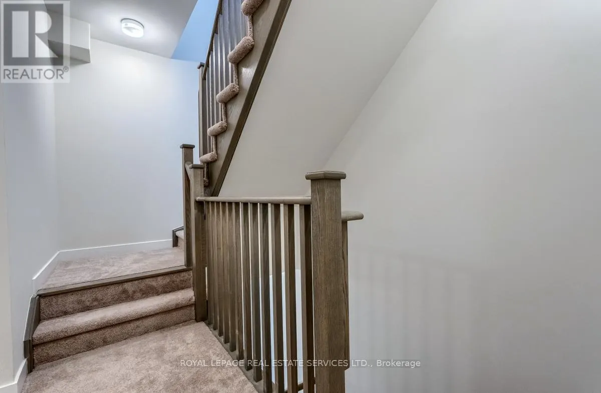 16 - 3538 COLONIAL DRIVE