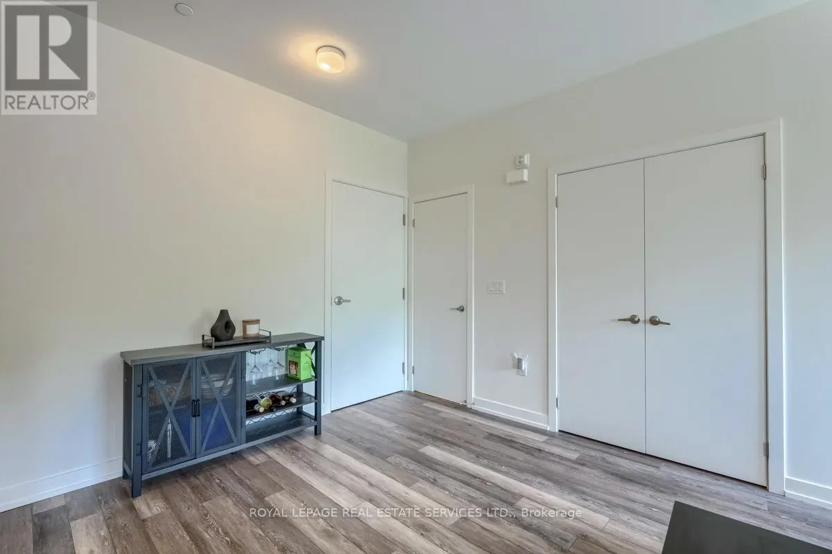 16 - 3538 COLONIAL DRIVE