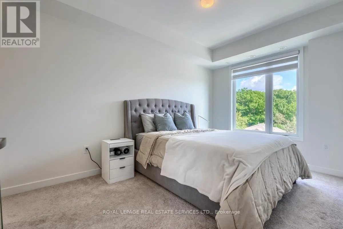 16 - 3538 COLONIAL DRIVE