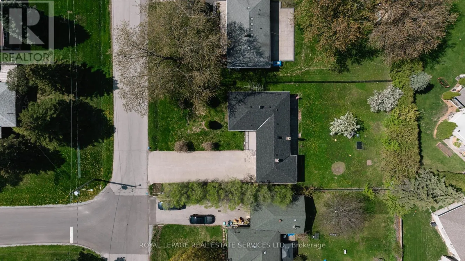 365 SANDHURST DRIVE