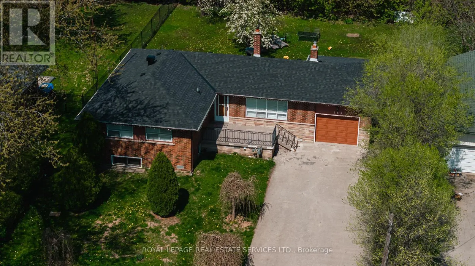 365 SANDHURST DRIVE