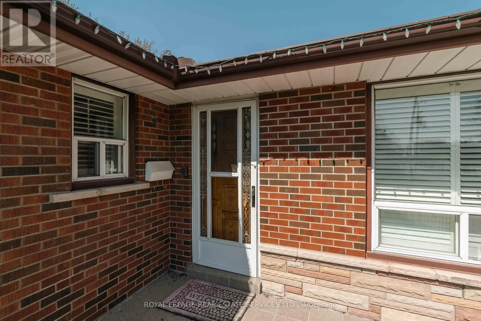 365 SANDHURST DRIVE
