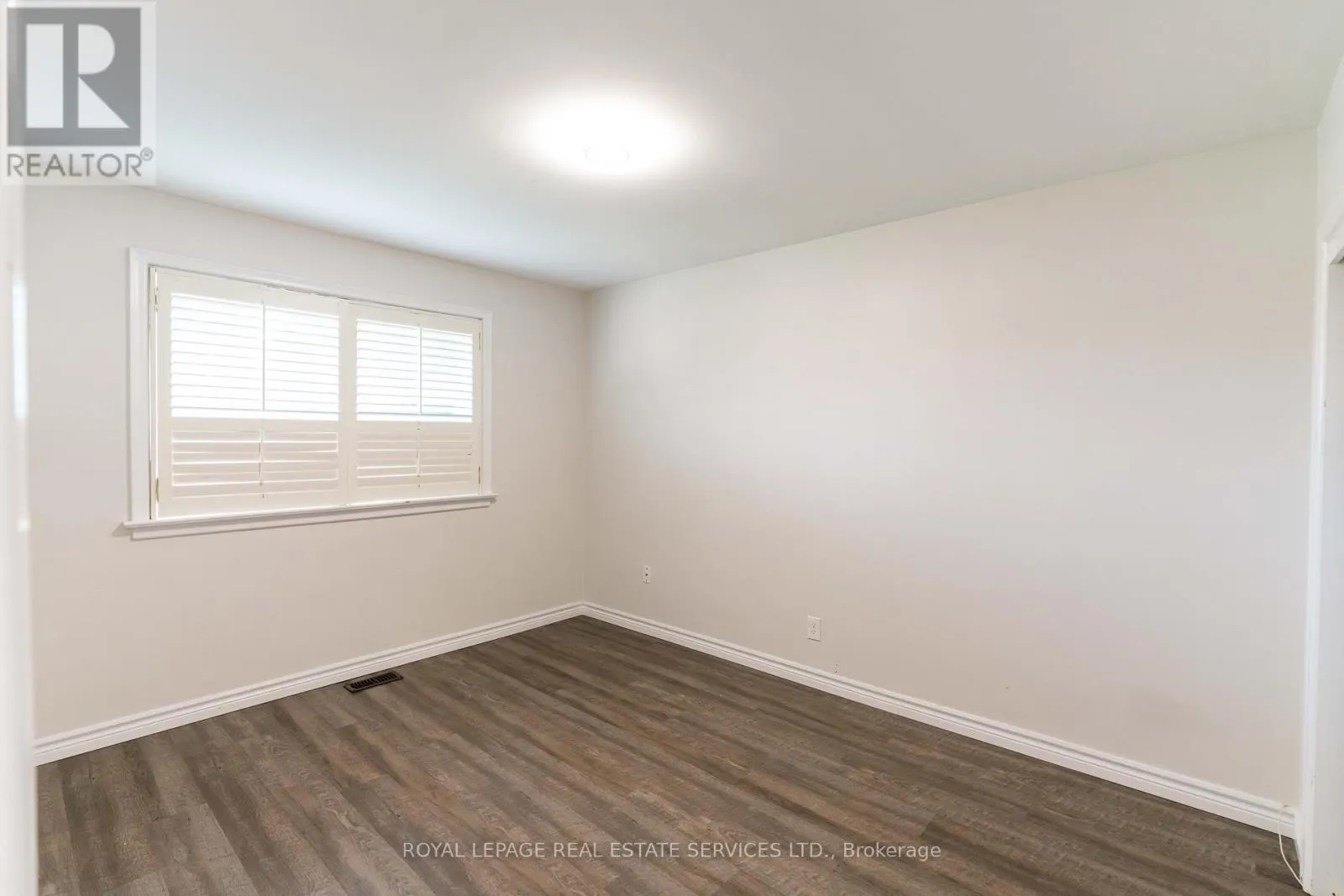 365 SANDHURST DRIVE