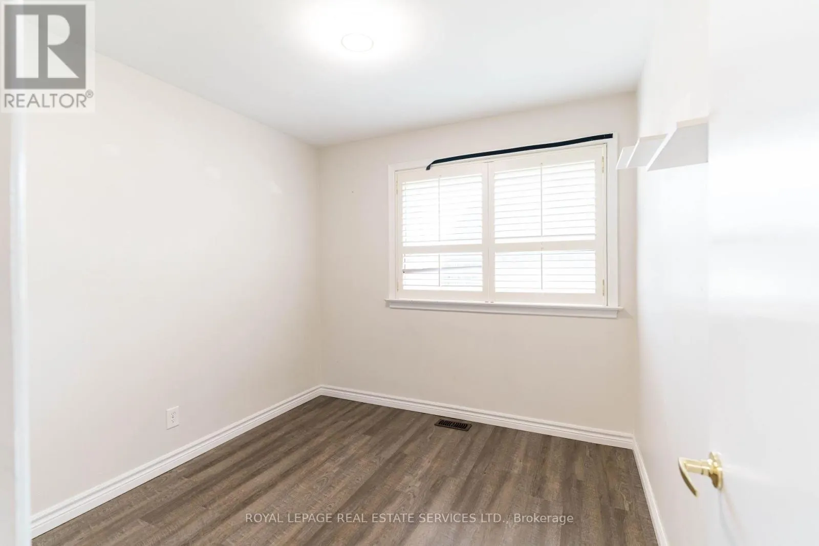 365 SANDHURST DRIVE