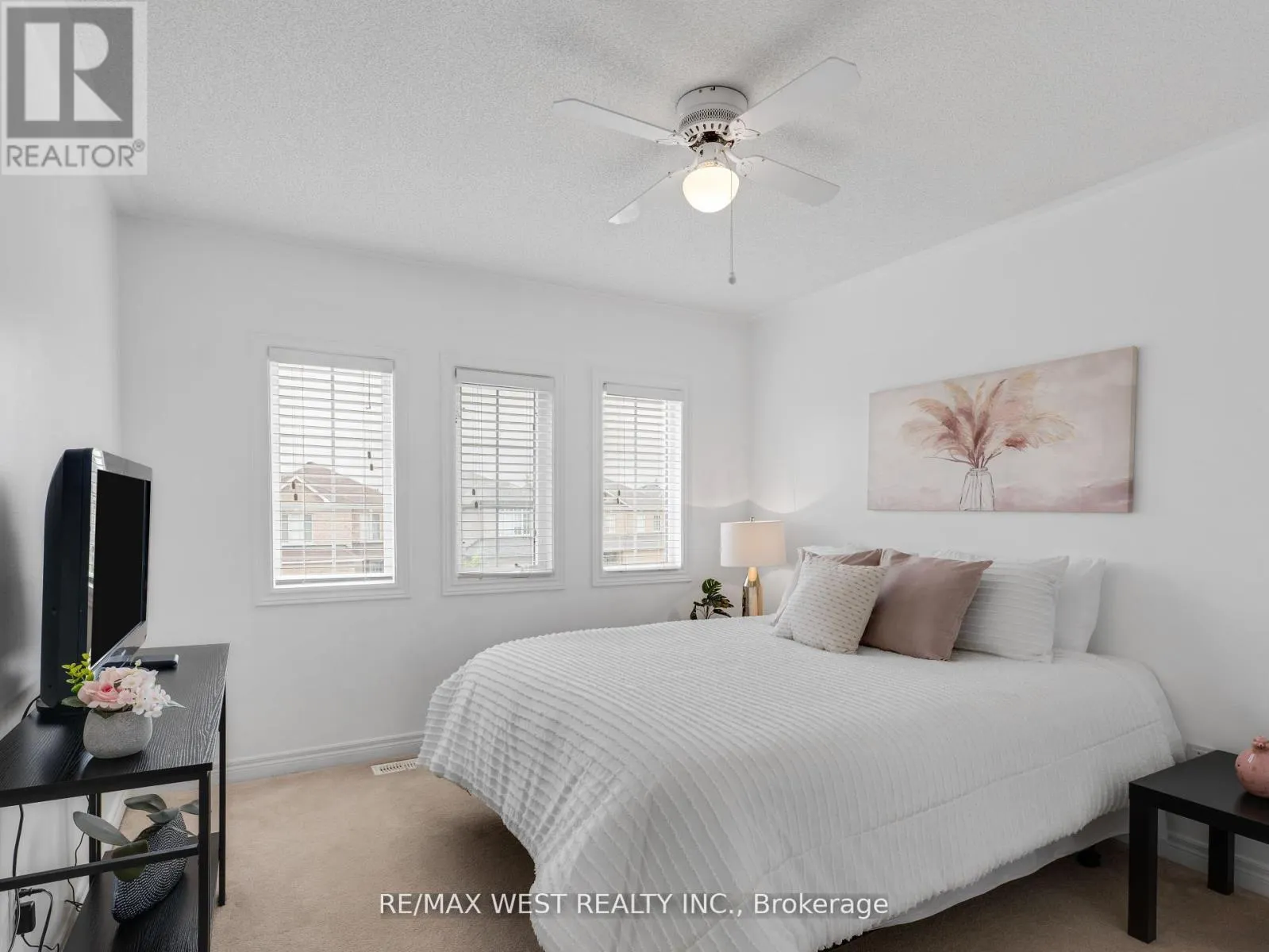 26 SHADY GLEN CRESCENT