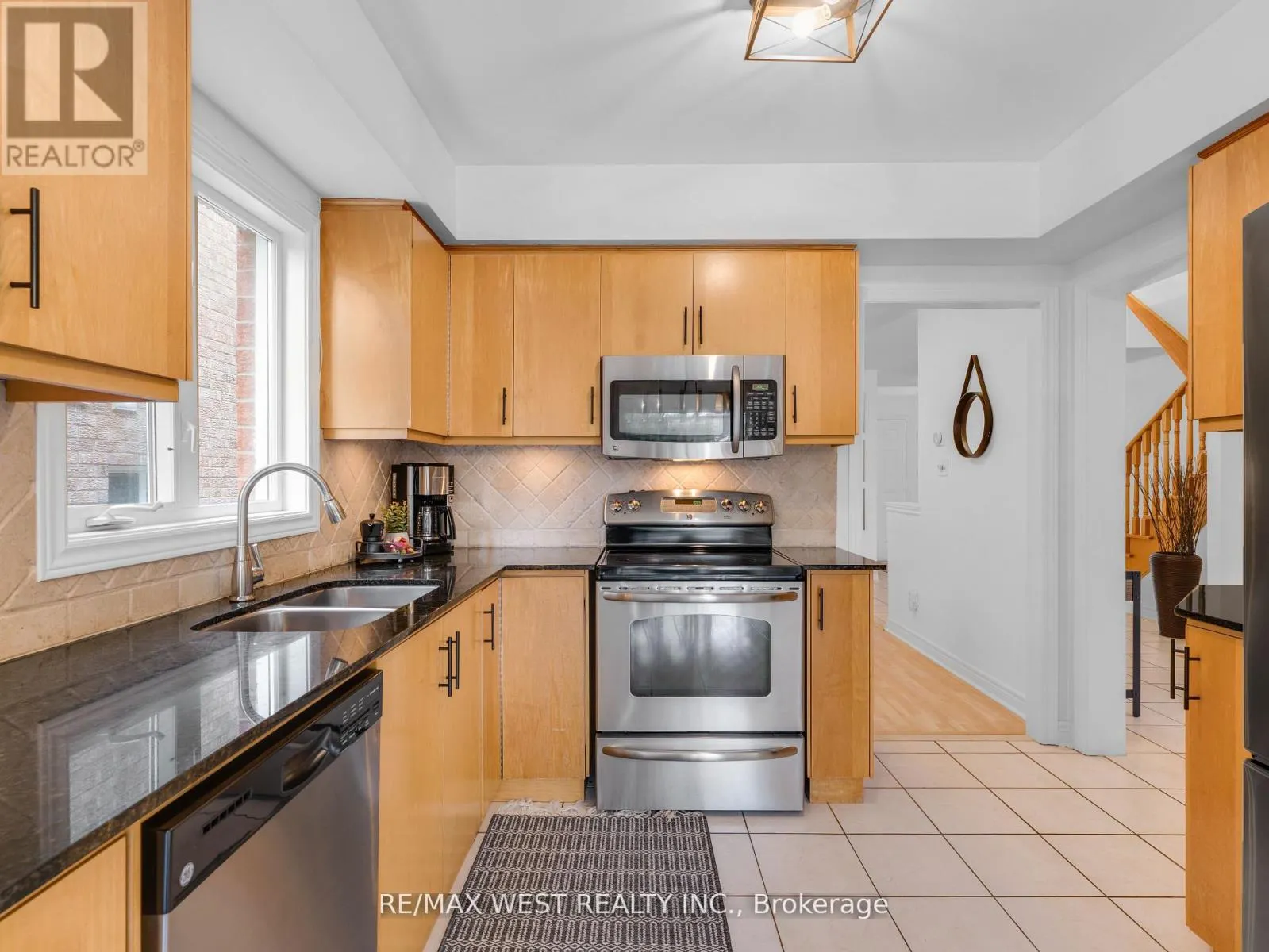 26 SHADY GLEN CRESCENT