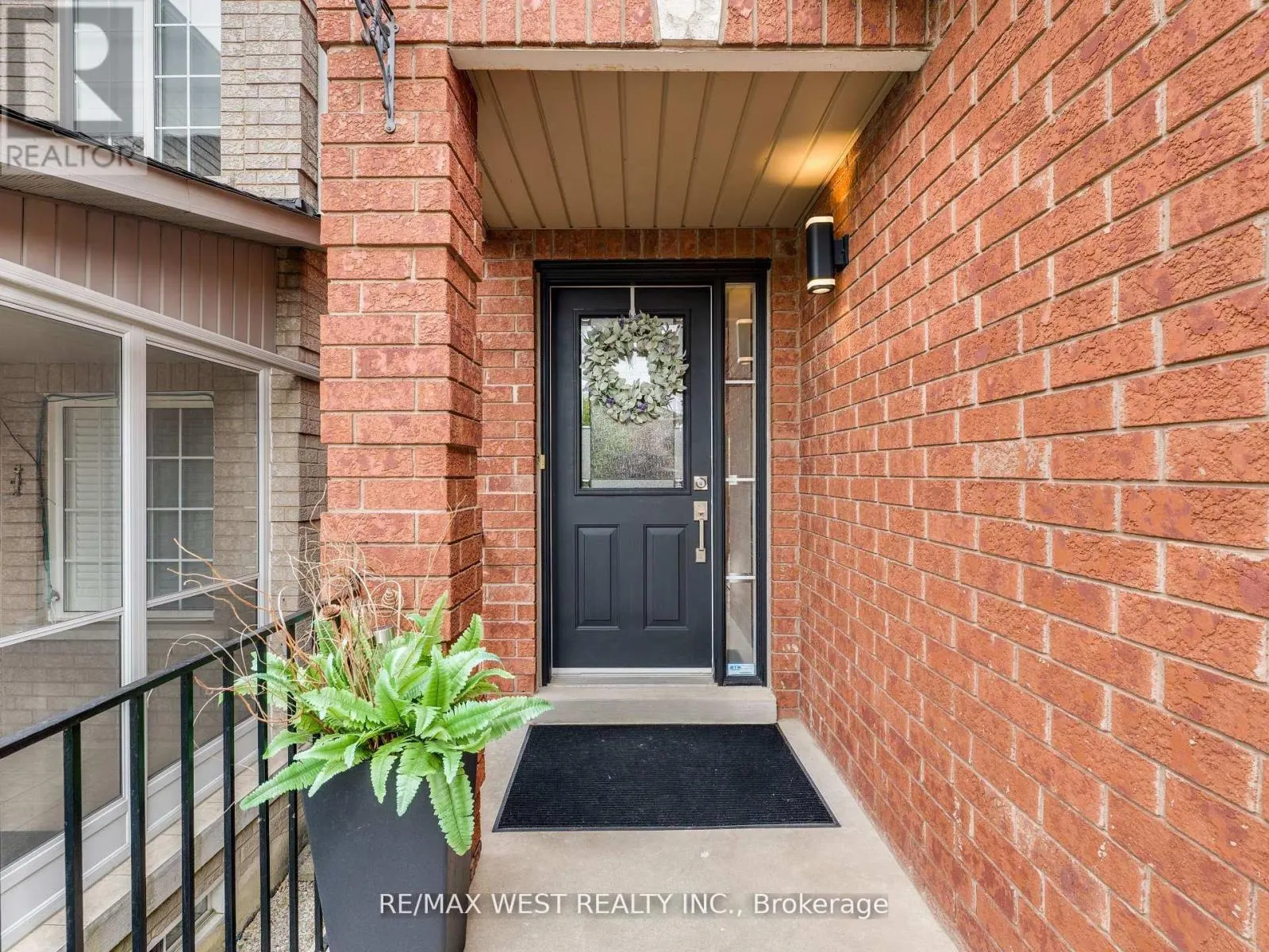 26 SHADY GLEN CRESCENT