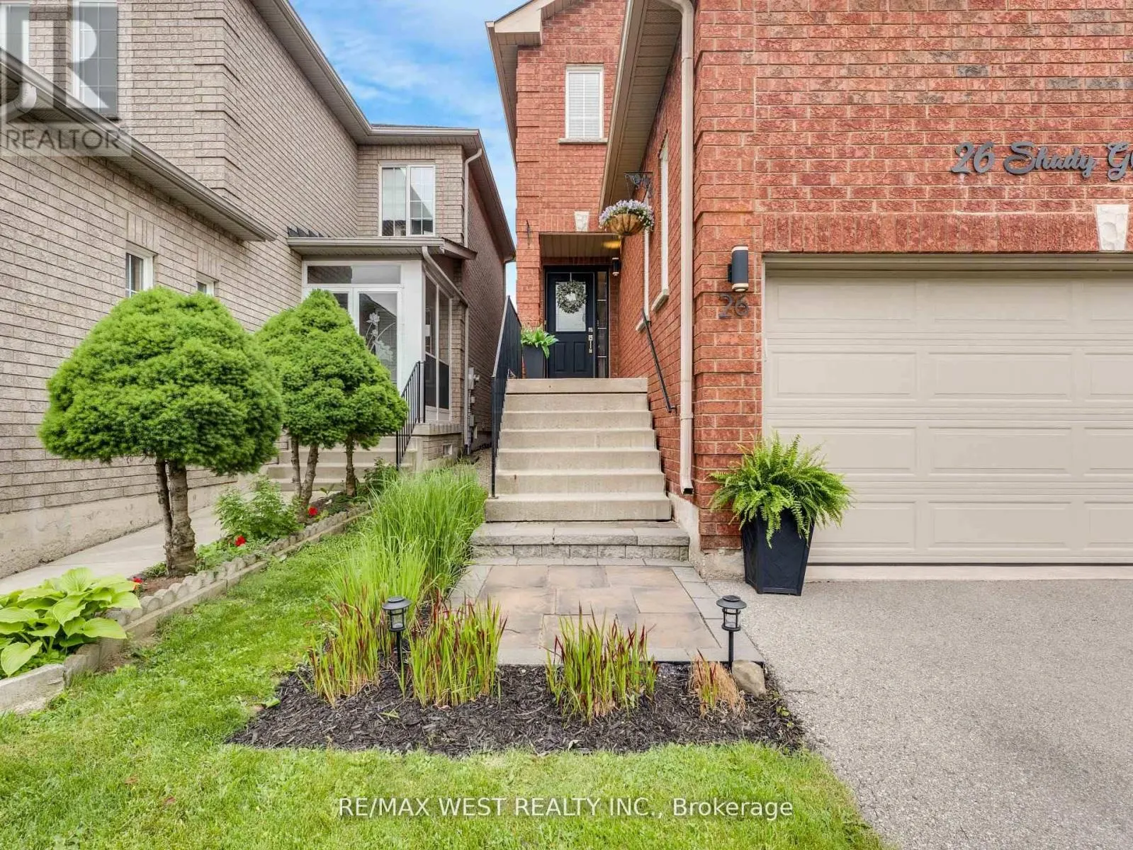 26 SHADY GLEN CRESCENT