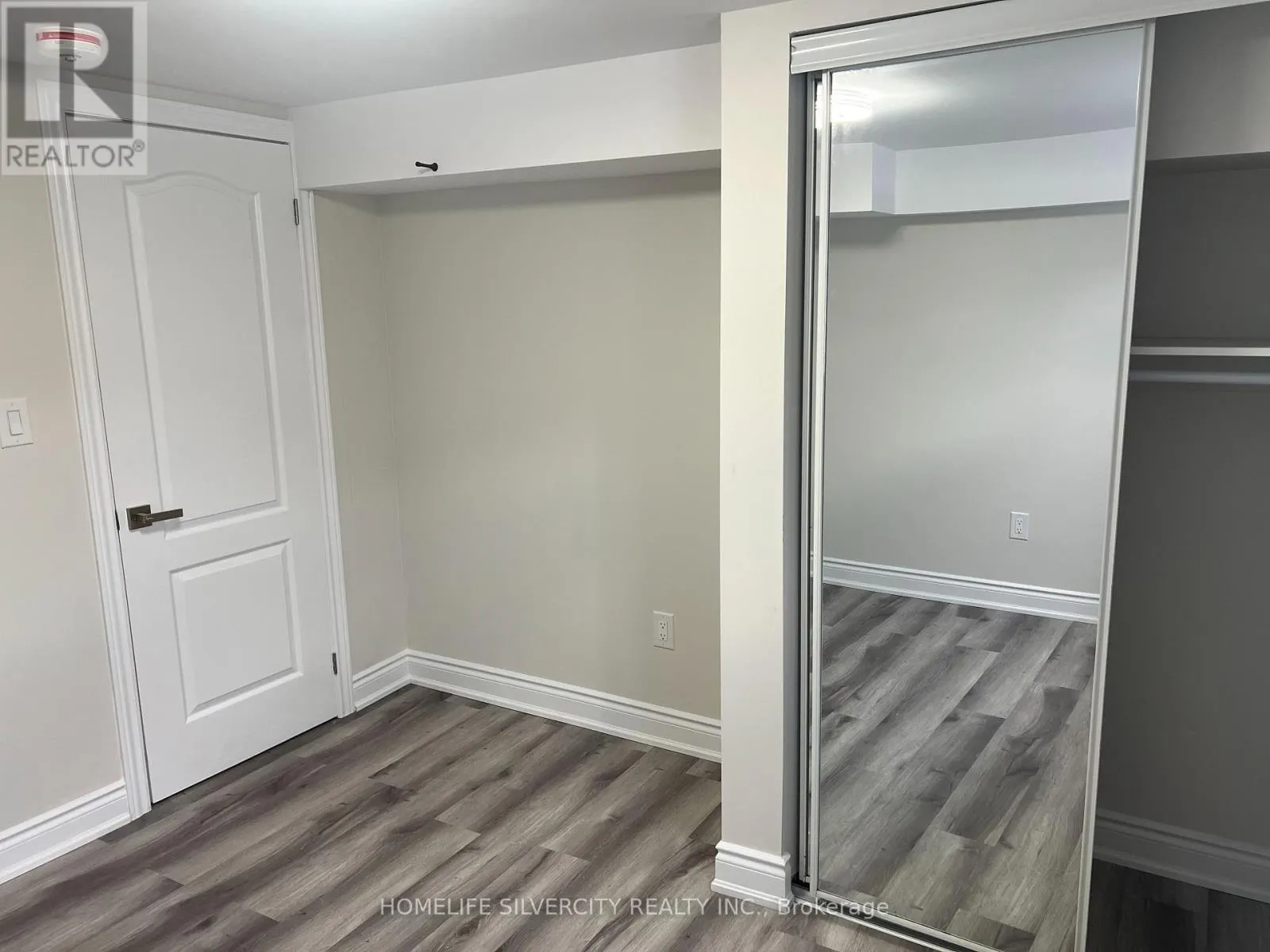 2 UNIT - 6 LAMELLA ROAD